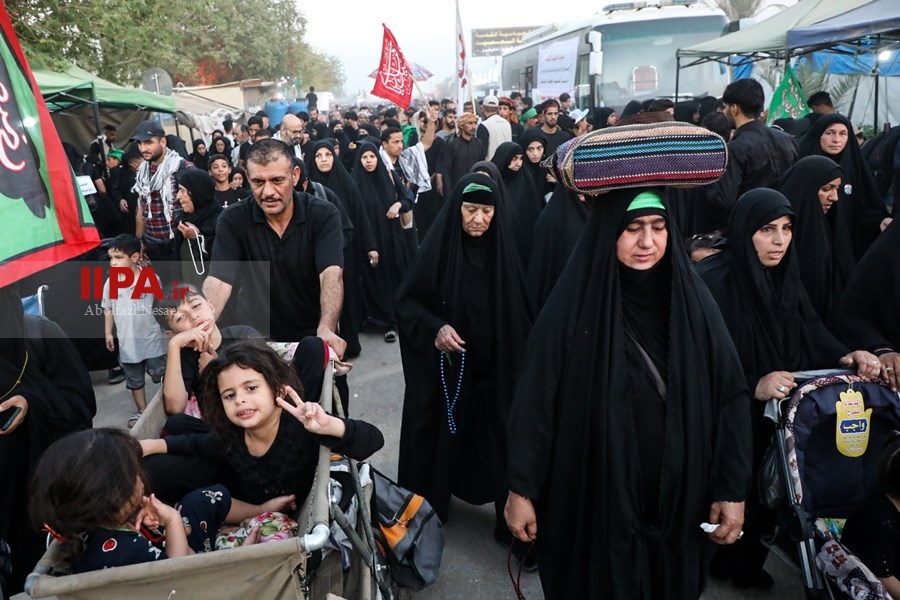  پیاده روی اربعین حسینی از نجف به سوی کربلا ۲