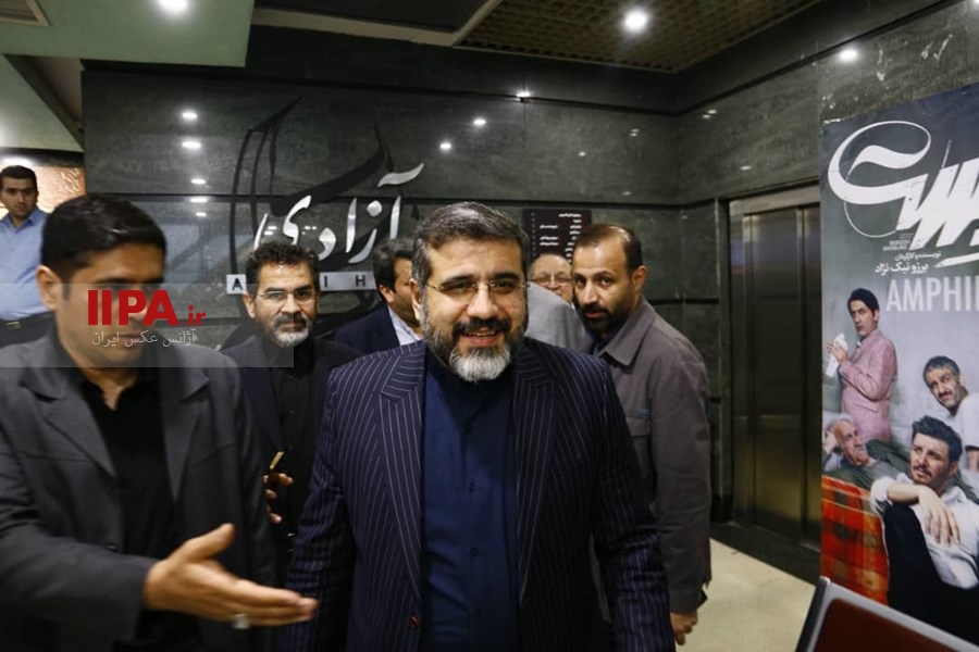   تماشای انیمیشن «پسر دلفینی»با حضور وزیر فرهنگ