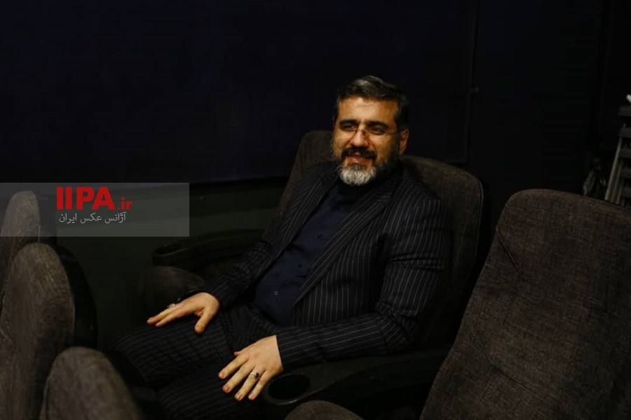   تماشای انیمیشن «پسر دلفینی»با حضور وزیر فرهنگ