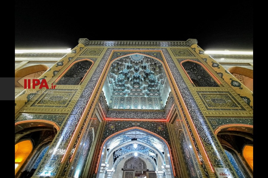   صحن حضرت فاطمه(س) نجف پذیرای زائران اربعین