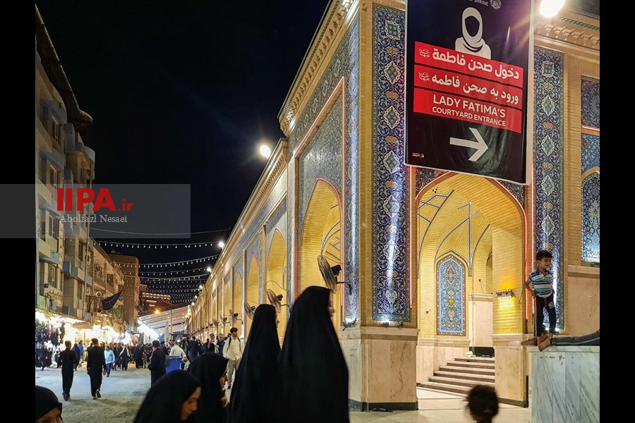   صحن حضرت فاطمه(س) نجف پذیرای زائران اربعین