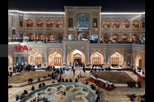   صحن حضرت فاطمه(س) نجف پذیرای زائران اربعین