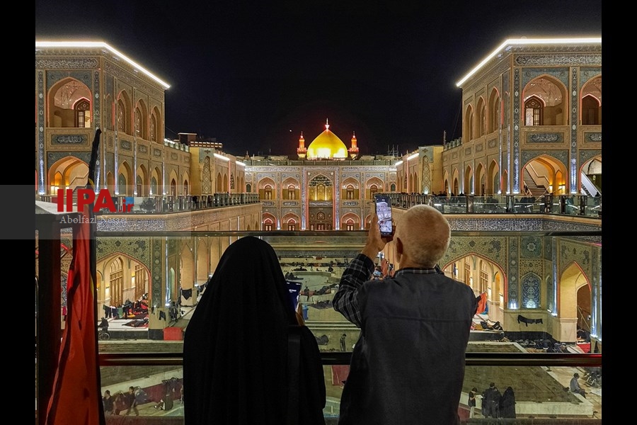   صحن حضرت فاطمه(س) نجف پذیرای زائران اربعین