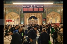   صحن حضرت فاطمه(س) نجف پذیرای زائران اربعین