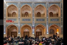   صحن حضرت فاطمه(س) نجف پذیرای زائران اربعین