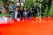   حاشیه جلسه هیئت دولت