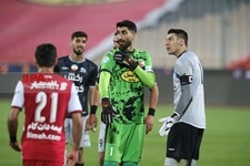   دیدار تیم‌های پرسپولیس و تراکتور
