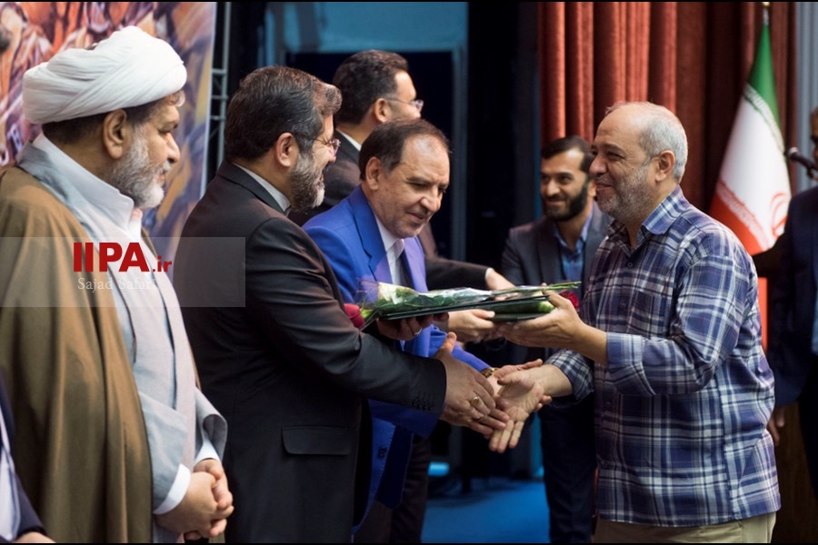   مراسم گرامیداشت هفته دفاع مقدس