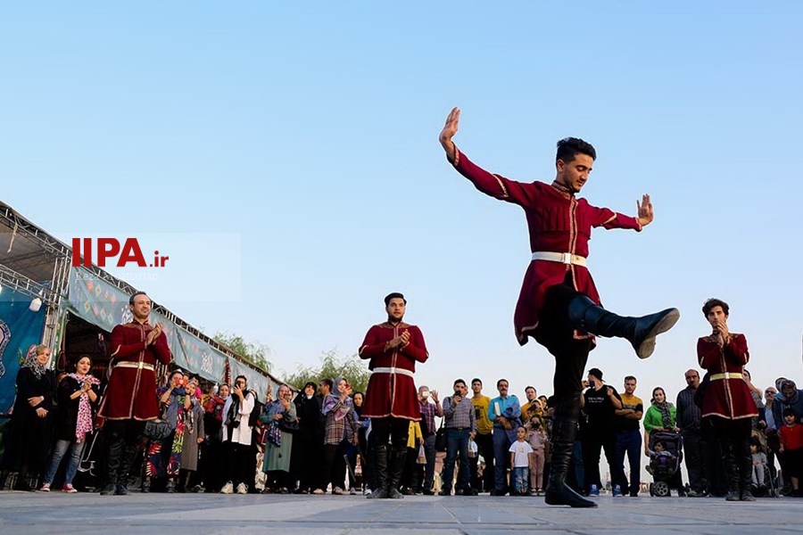     جشنواره وحدت اقوام ایرانی   