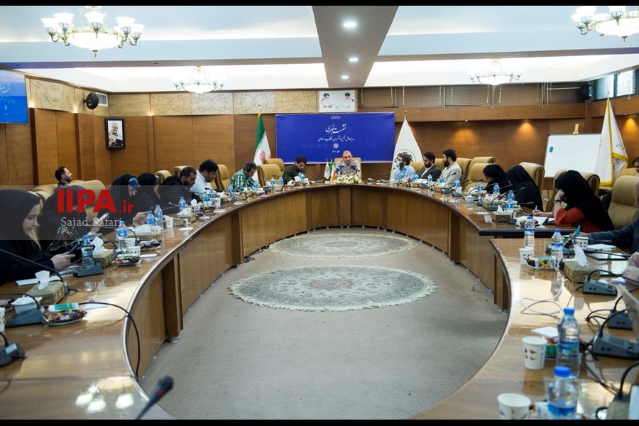   نشست خبری مدیرعامل مجمع ناشران انقلاب اسلامی 