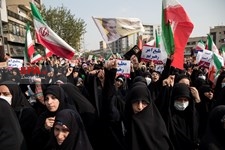   راهپیمایی مردم تهران در محکومیت حمله تروریستی شیراز 