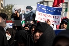   راهپیمایی مردم تهران در محکومیت حمله تروریستی شیراز 