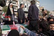   راهپیمایی مردم تهران در محکومیت حمله تروریستی شیراز 