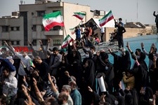   راهپیمایی مردم تهران در محکومیت حمله تروریستی شیراز 