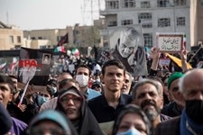   راهپیمایی مردم تهران در محکومیت حمله تروریستی شیراز 