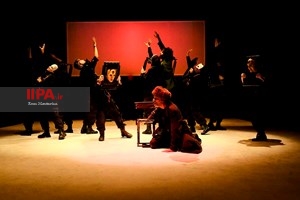 نمایش  فرزند یک خنیاگرم