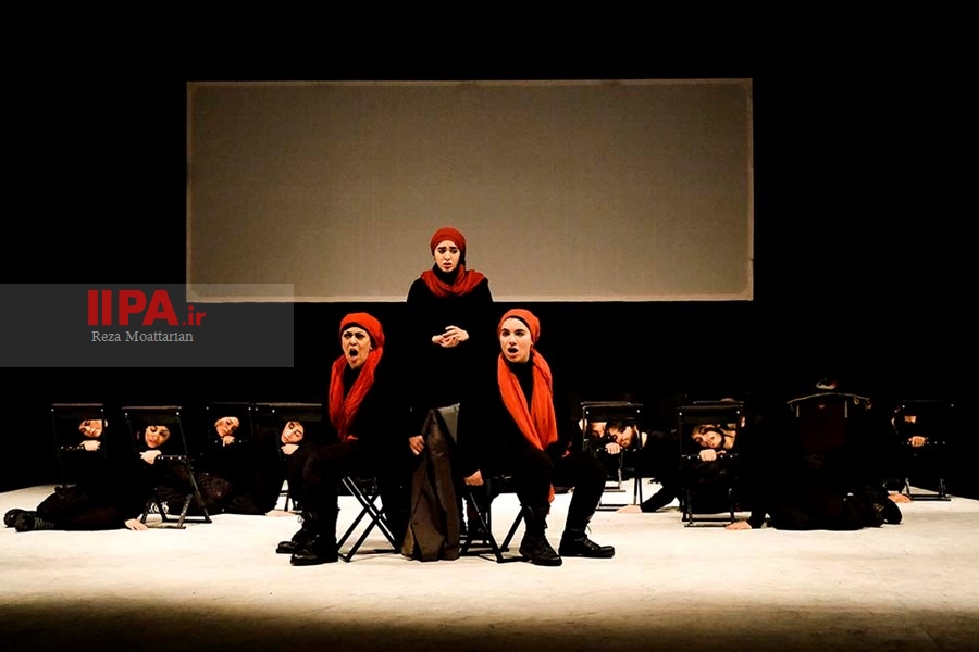   نمایش  فرزند یک خنیاگرم