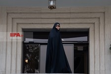   اعضای هیأت دولت در جمع خبرنگاران