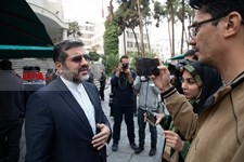   اعضای هیأت دولت در جمع خبرنگاران
