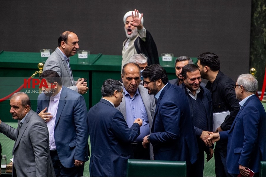   جلسه رای اعتماد به وزیر پیشنهادی راه و شهرسازی
