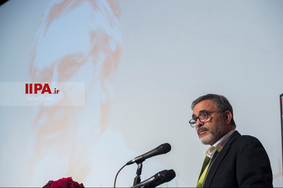   نکوداشت استاد نادر طالب زاده در جشنواره سینما حقیقت