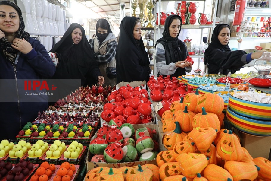   بازار گل تهران در آستانه شب یلدا 