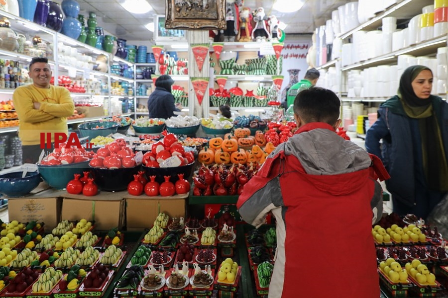   بازار گل تهران در آستانه شب یلدا 