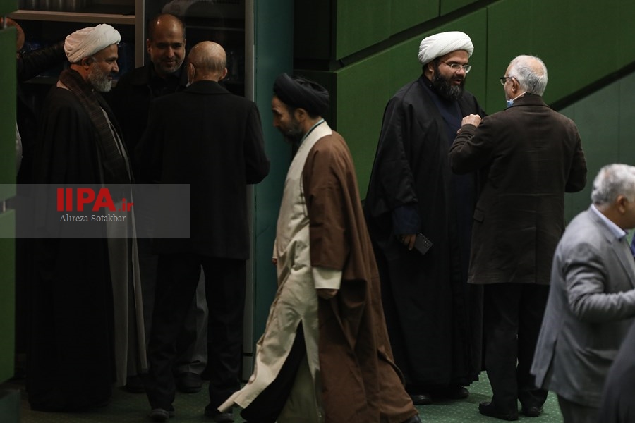   صحن علنی مجلس - یکشنبه ۴ دی
