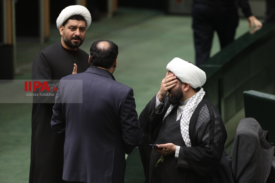   صحن علنی مجلس - یکشنبه ۴ دی