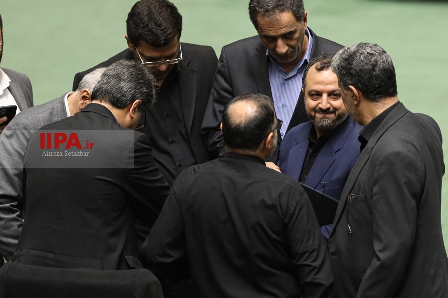   صحن علنی مجلس - یکشنبه ۴ دی