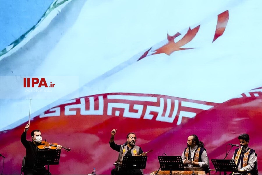   روایت موسیقایی سربازنامه با اجرای پرواز همایی