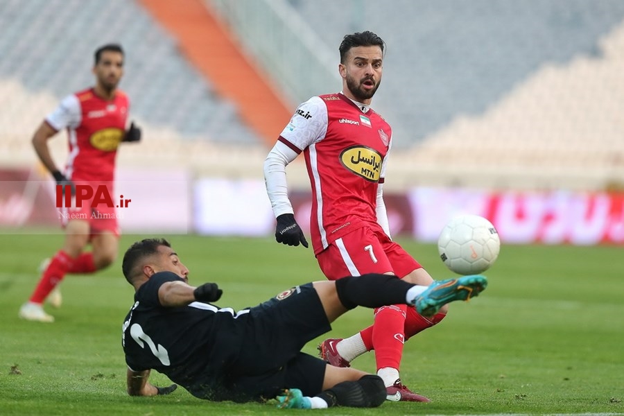   دیدار تیم های فوتبال پرسپولیس و ون پارس