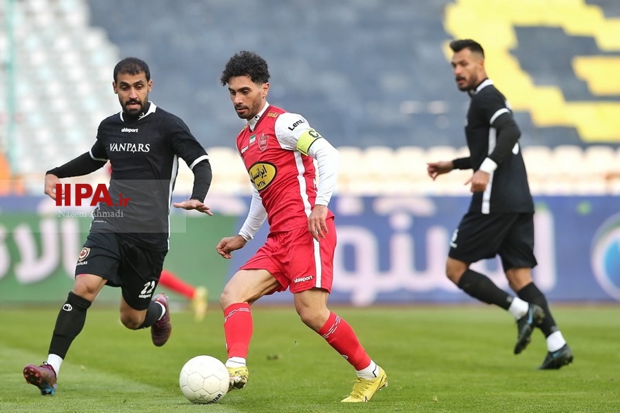   دیدار تیم های فوتبال پرسپولیس و ون پارس