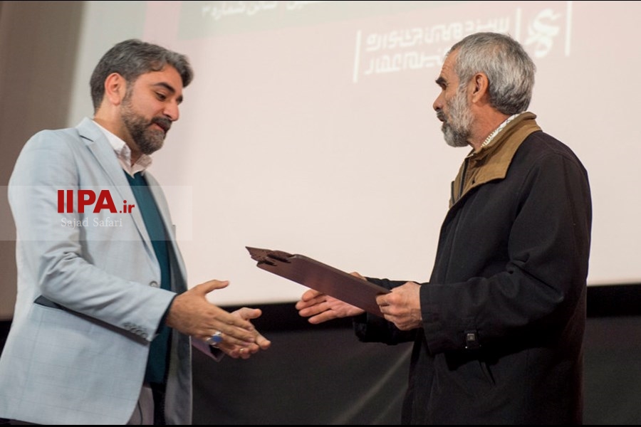   آیین تجلیل از هنرمندان تجسمی، موسیقی و شعر در جشنواره عمار