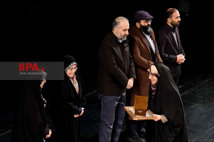   پانزدهمین دوره جایزه ادبی جلال