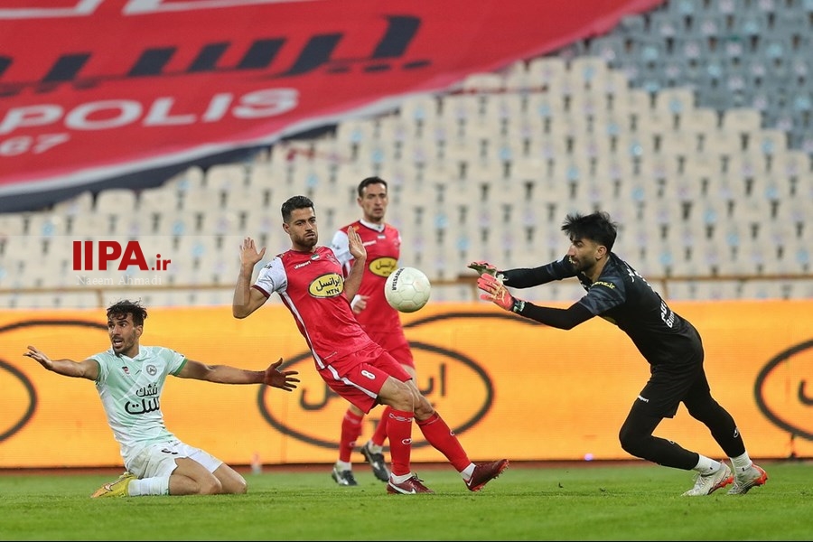   دیدار تیم های فوتبال پرسپولیس و ذوب آهن