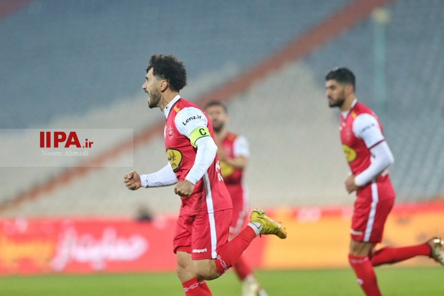   دیدار تیم های فوتبال پرسپولیس و ذوب آهن