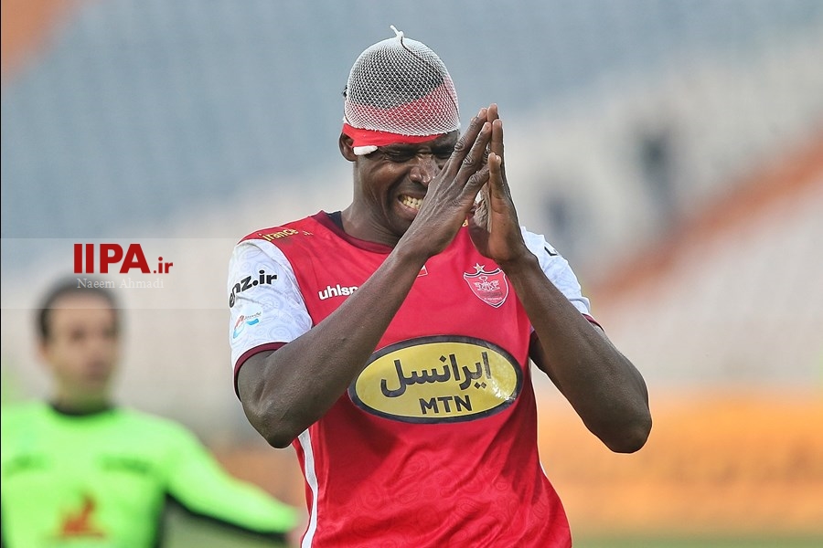   دیدار دو تیم  پرسپولیس و هوادار 