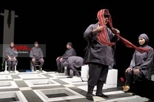   نمایش همه چیز می‌گذرد، تو نمی‌گذری