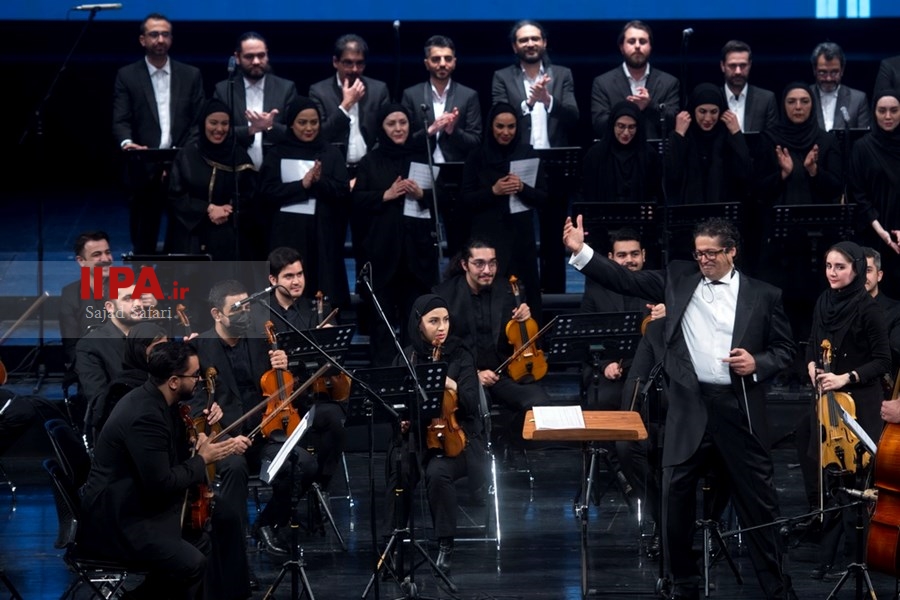   اجرای ارکستر پیامبر مهربانی 