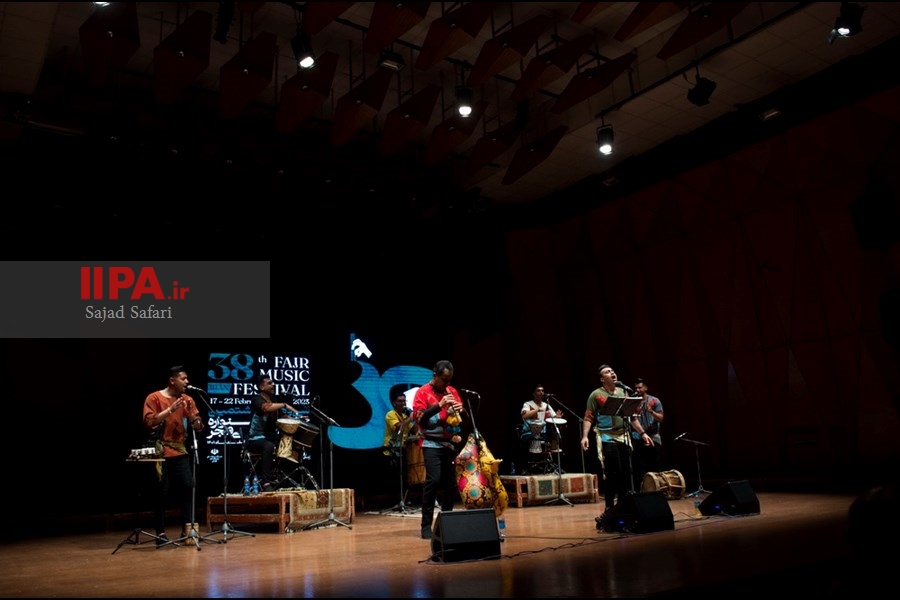   اجرای موسیقی بوشهری درسی و هشتمین  جشنواره موسیقی فجر
