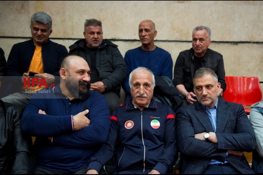   جشن تولد منصور برزگر کشتی گیر پیشکسوت