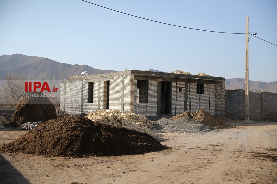   بازسازی در مناطق زلزله زده خوی