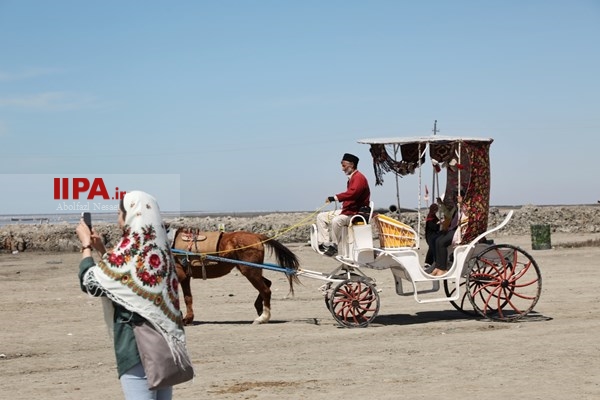 گردشگران نوروزی در بندر ترکمن