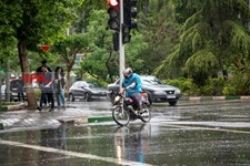   بارش باران بهاری در تهران