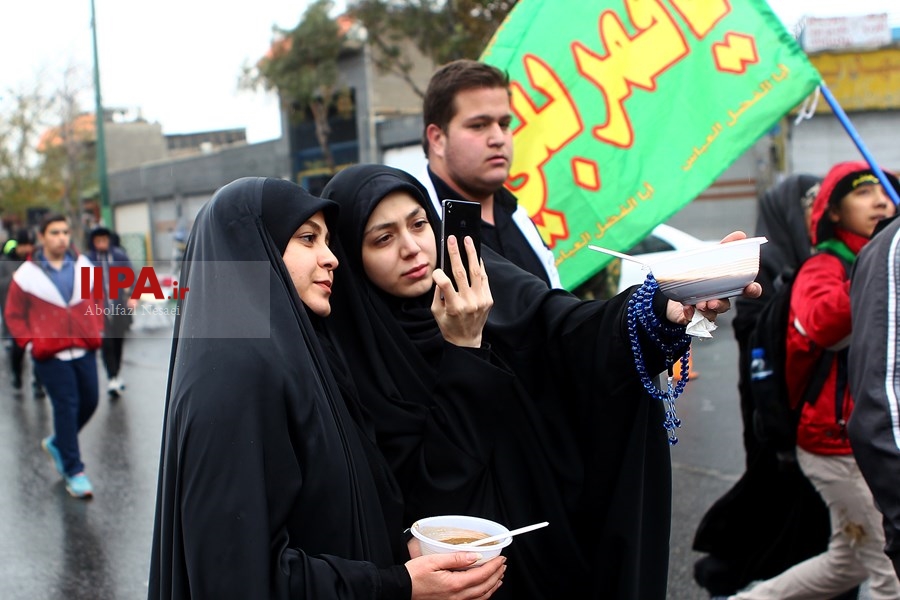   مراسم پیاده روی اربعین حسینی در تهران