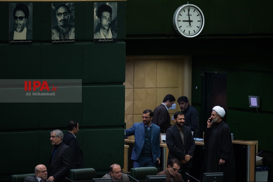   صحن علنی مجلس دهم شورای اسلامی 