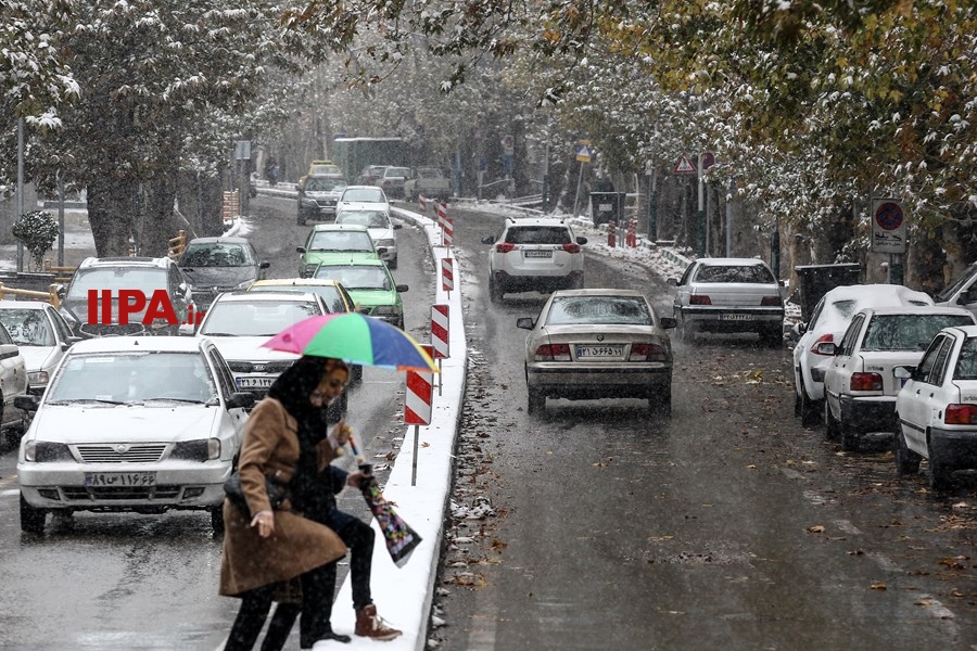   بارش برف  صبحگاهی در تهران