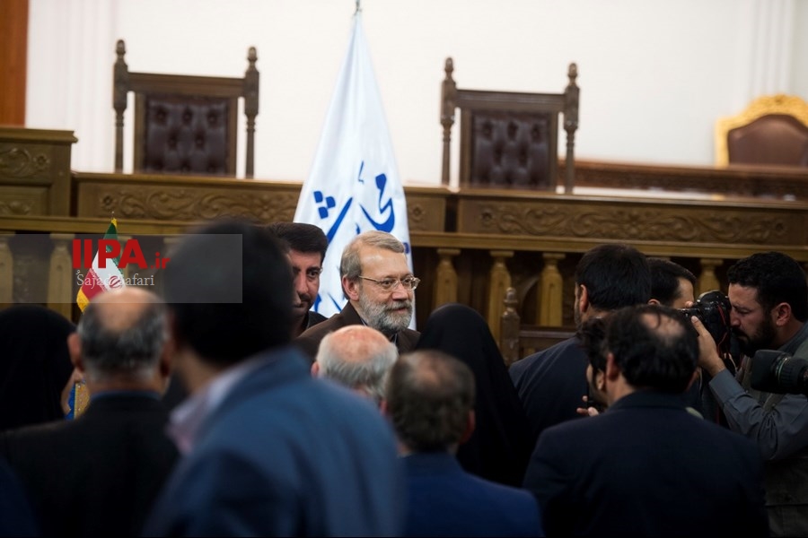   نشست خبری رئیس مجلس شورای اسلامی