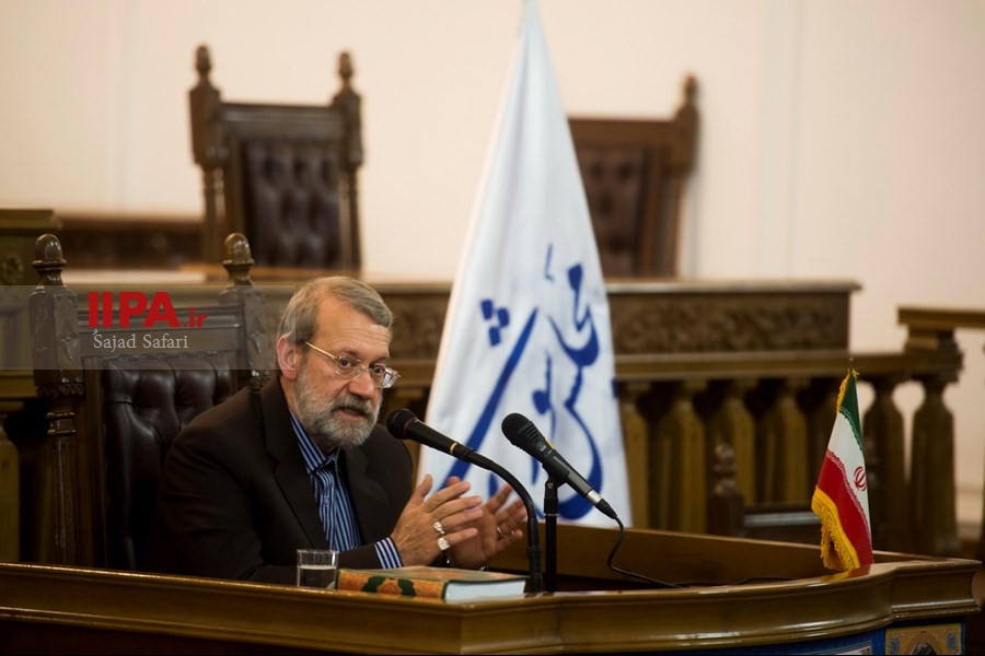   نشست خبری رئیس مجلس شورای اسلامی